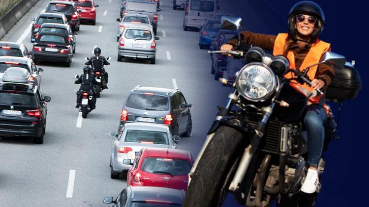 Trafikteki motosiklet sayısı ilk kez 5 milyonu geçti Otomobil satışını bile solluyor… Bu ilginin asıl sebebi ne ‘Artık iki şeridin arasında 1,5 metre genişlikte boyalı yollar olmalı’