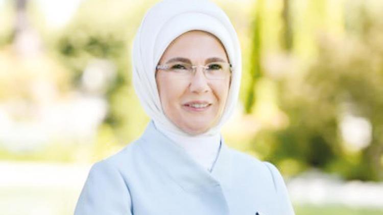 Emine Erdoğan’dan 8 Mart mesajı: Adil bir dünyanın temeli kadın