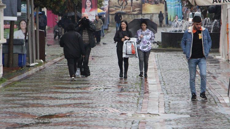 Edirnede sağanak