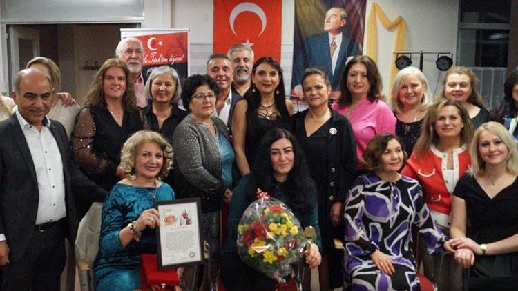 Ruhr Veliler Birliği Emekçi Kadınlar Ödülü Aysun Aydemir’in