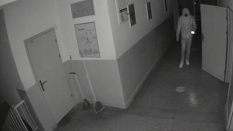 Okuldan hırsızlık şüphelisi, kamera kayıtlarından yakalandı