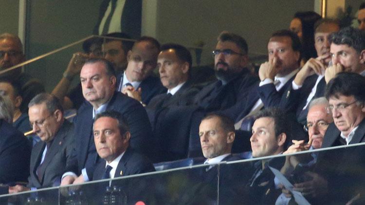 UEFA Başkanı Ceferin, Fenerbahçe - Union SG maçını Ali Koç ile birlikte izledi