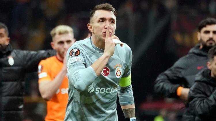 Galatasarayda Fernando Muslera kararı Sözleşme görüşmeleri...