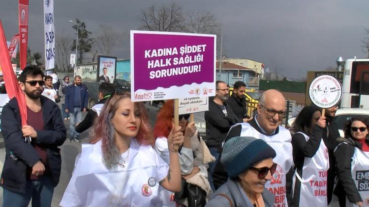 İstanbulda bir grup sağlık çalışanı, Büyük Hekim Yürüyüşü düzenledi