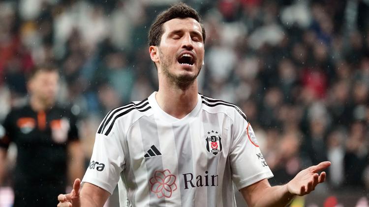Beşiktaşta Salih Uçan gelişmesi Süper Lig devine gidiyor