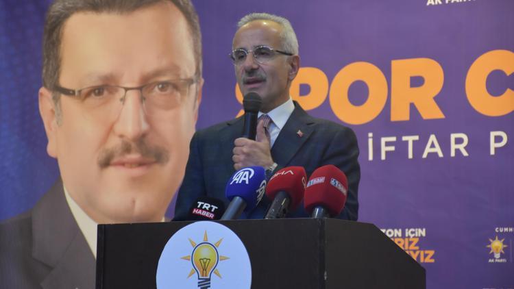 Bakan Uraloğlu, seçim irtibat bürosunun açılışında konuştu