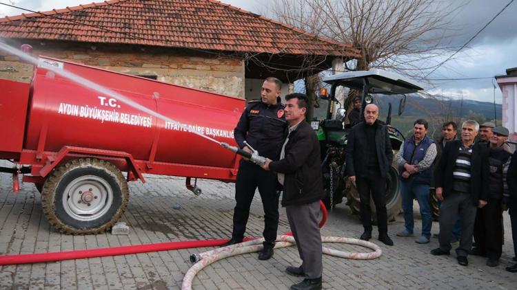 Aydın Büyükşehir Belediyesi yangın söndürme tankeri dağıtımını sürdürüyor