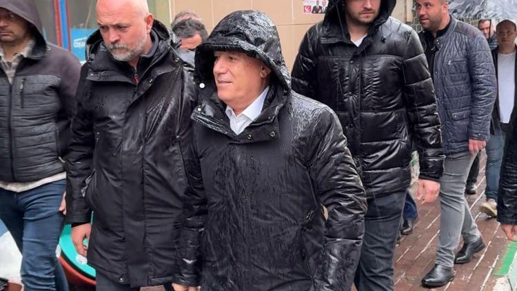 CHP Bursa Büyükşehir Belediye Başkan Adayı Bozbey: Yağmur, çamur demeden gülümseyen Bursa için yollardayız