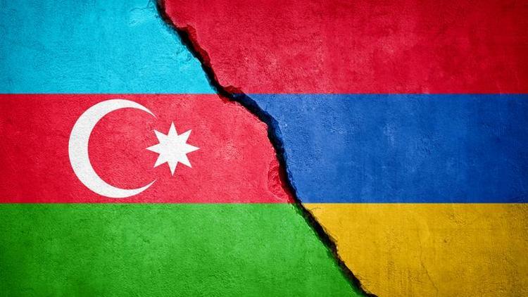 Azerbaycandan üçlü zirveye ilişkin açıklama