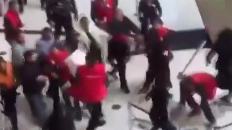 PKK sempatizanları havalimanında olay çıkardı yaralılar var