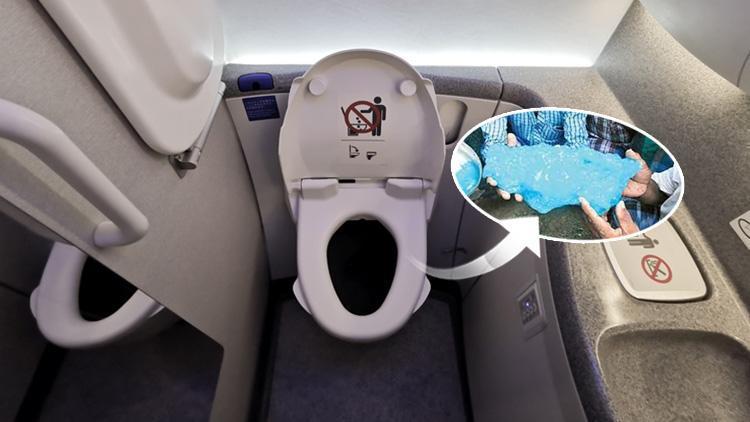 Uçaklarda tuvaletler nasıl çalışıyor Mavi buz efsane mi gerçek mi Her şey yerdekine kıyasla iki kat daha zor