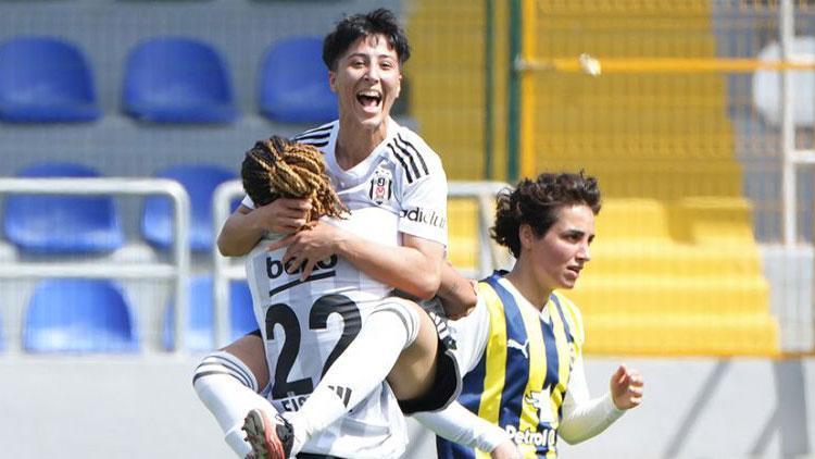 Beşiktaş, Fenerbahçeyi 4 golle geçti (Kadın Futbol Süper Ligi)