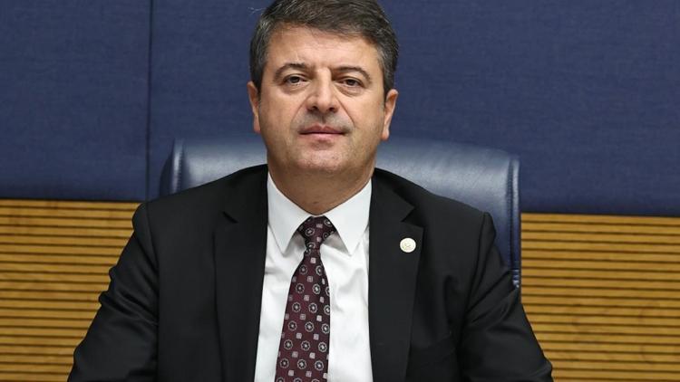 Adıyamanda CHPli Tutdere başkan seçildi; AK Parti 6, CHP ve DEVA birer ilçe kazandı