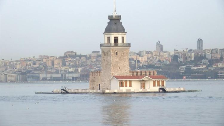 Üsküdarda denizde yüzerken kayboldu, arama çalışması başladı