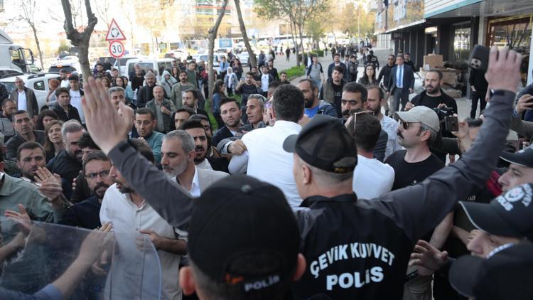 Diyarbakır ve Batman’da Van protestosu: 4 gözaltı