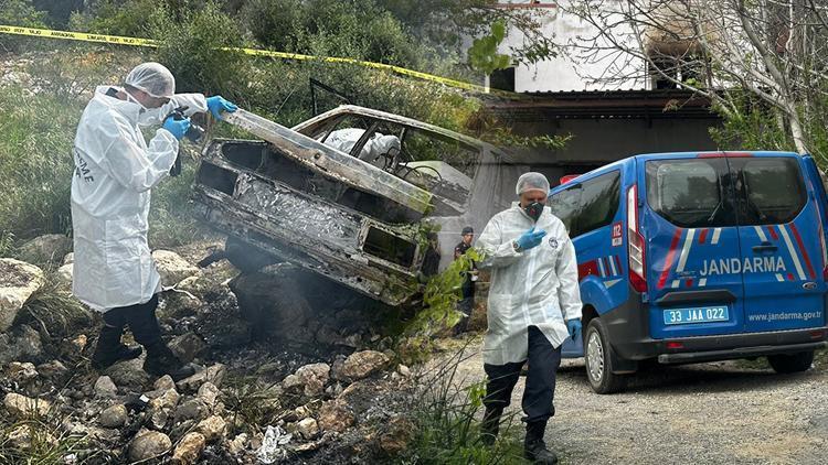 Mersinde kan donduran olay Anne ile oğlu evde, baba otomobilinde yanmış halde ölü bulundu