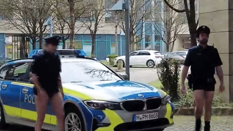 Polislerden üniforma tepkisi