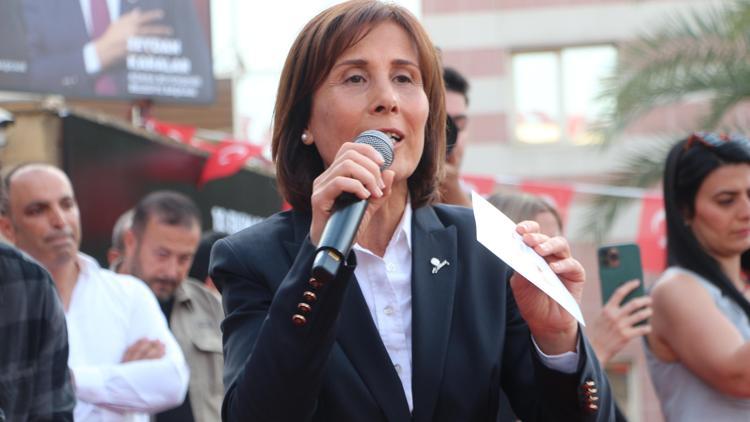 Adananın ilk seçilmiş kadın ilçe belediye başkanı göreve başladı