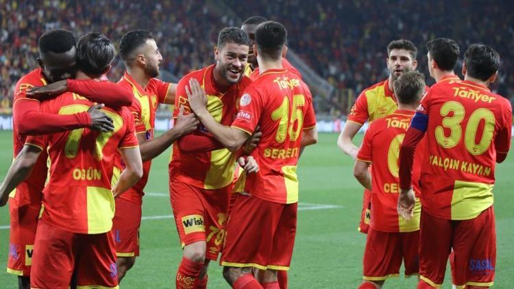 Göztepe, Süper Lige koşuyor Erzurumsporu 3 golle geçtiler