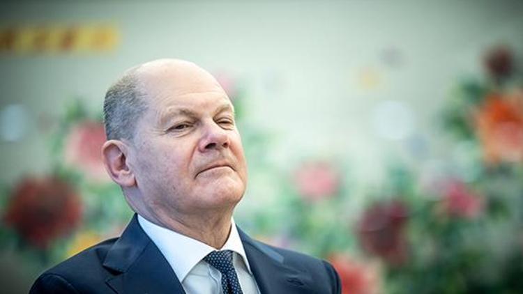 Scholz Tahran’ı kınadı: ‘Bölge yangın yerine dönecek’