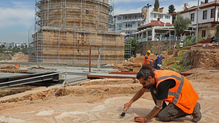 Hıdırlık Kulesi seyir terası projesinde yoğun çalışma