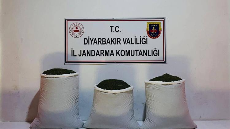 Diyarbakırda 67 kilogram esrar ele geçirildi