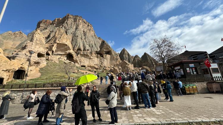 Kapadokya’nın gözdesi Aksarayda ziyaretçi yoğunluğu
