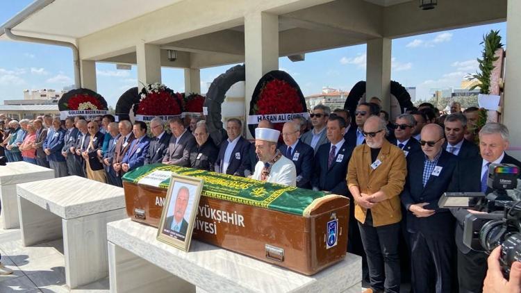 CHP Genel Başkanı Özgür Özel, partisinin grup müdürü Levent Bayraktarın cenazesine katıldı
