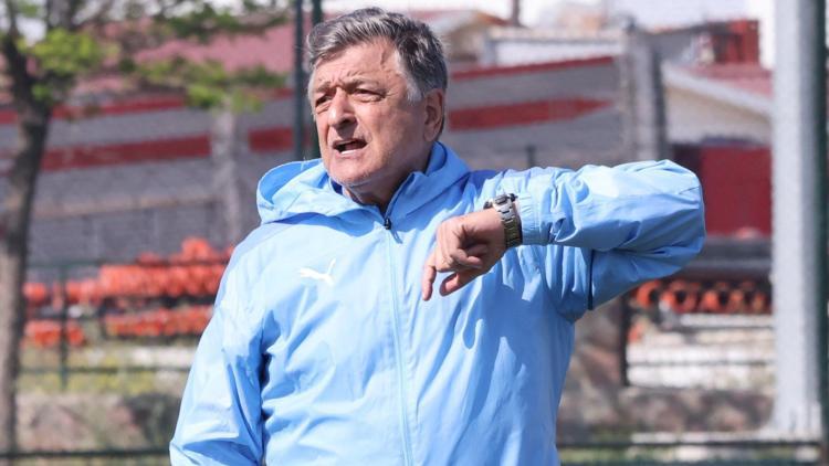 Menemen FK, Play-Off aşkına Yılmaz Vuralın parolası 3 puan...