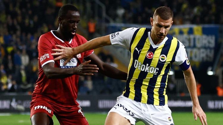 Fenerbahçede 7 futbolcu kart sınırında Önce Sivasspor, sonra derbi...