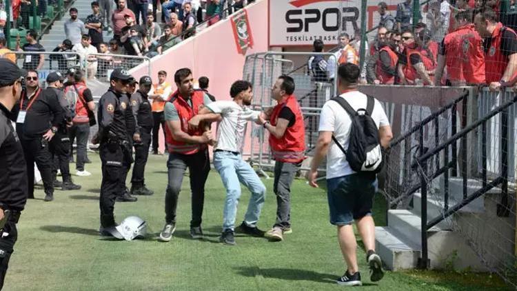 Amed Sportif - Iğdırspor maçında olay 14 kişi gözaltına alındı