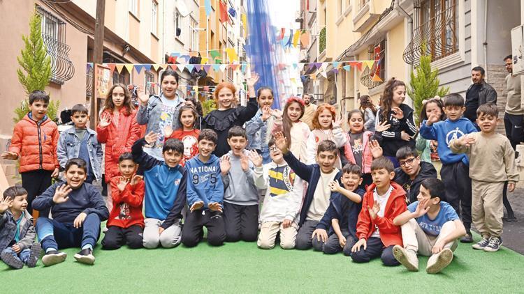 Şişli’nin sokakları oyun alanı oldu