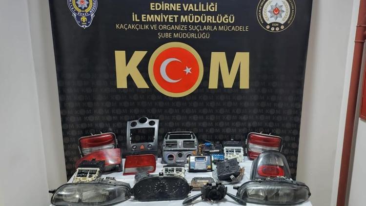 Edirne’de gümrük kaçakçılığı operasyonları