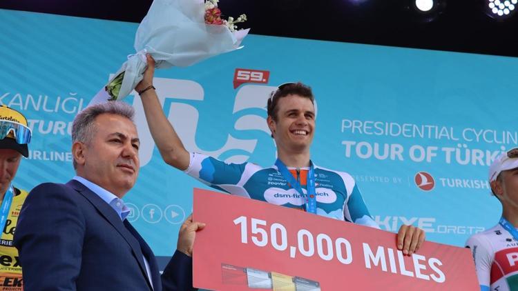 59. Cumhurbaşkanlığı Türkiye Bisiklet Turunun Çeşme - İzmir etabını Tobias Andersen kazandı