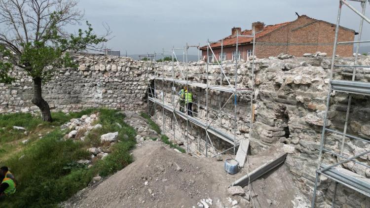 1100 yıllık Çorum Kalesinde restorasyon çalışmaları sürüyor