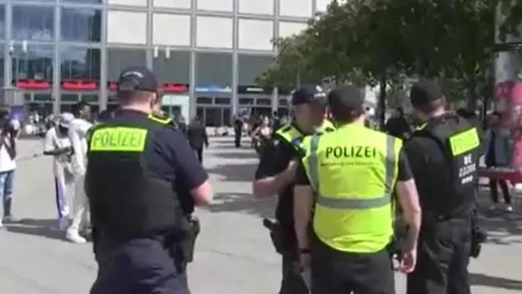 Berlin polisinden skandal paylaşım