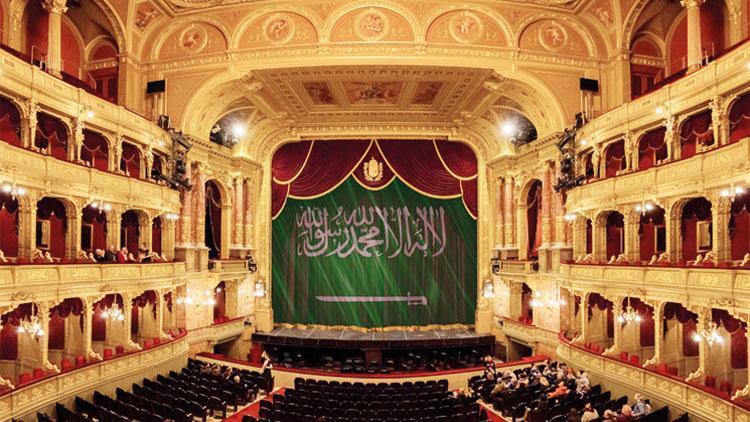 Arabistan’a opera geldi