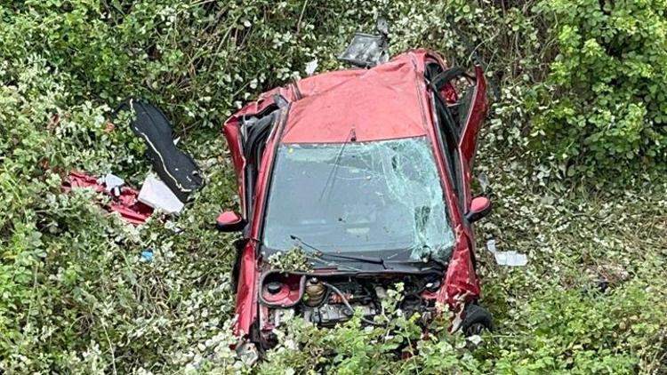 Kocaelide feci kaza Otomobil 8 metre yükseklikten düştü: 5 ağır yaralı