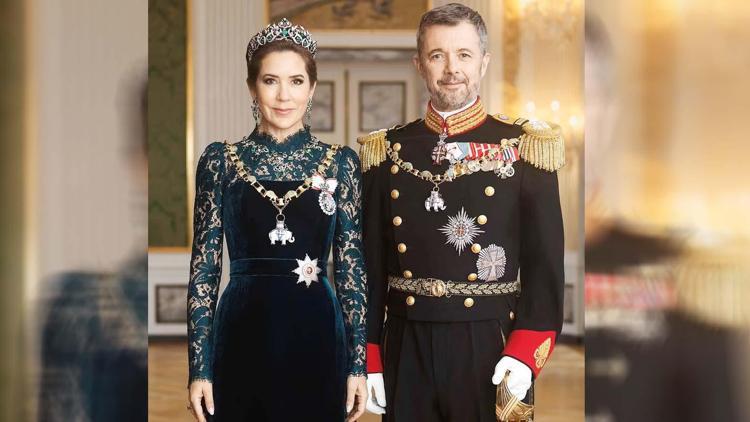 Danimarka Kralı ve Kraliçesi’nin bu pozu olay oldu... Yine kraliyet yine fotoşop