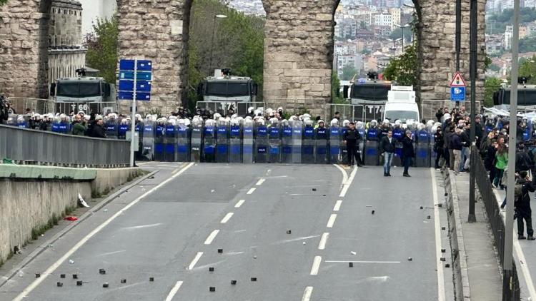 1 Mayısta İstanbulda polislere saldıran 12 kişi adliyeye sevk edildi