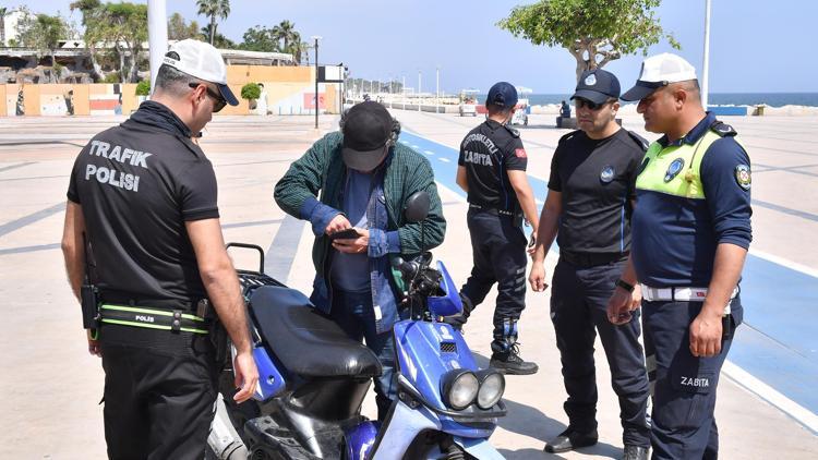 Mersin’de hatalı sürücülere zabıta ve polis müdahalesi