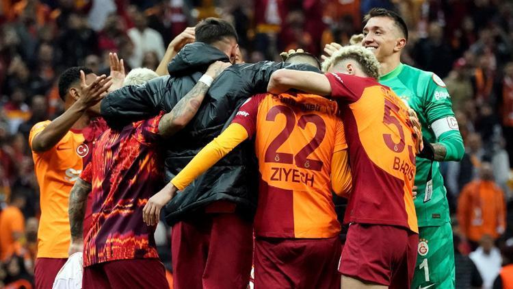 Galatasaraya mutlu son için derbi galibiyeti yetiyor Bitime 3 hafta kala şampiyonluk hesapları...