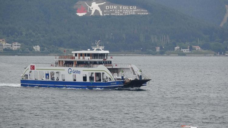 Çanakkalede Gökçeada feribot seferlerine fırtına engeli