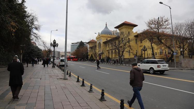 ‘Cumhuriyet Caddesi’ni trafiğe kapatalım’ önerisi