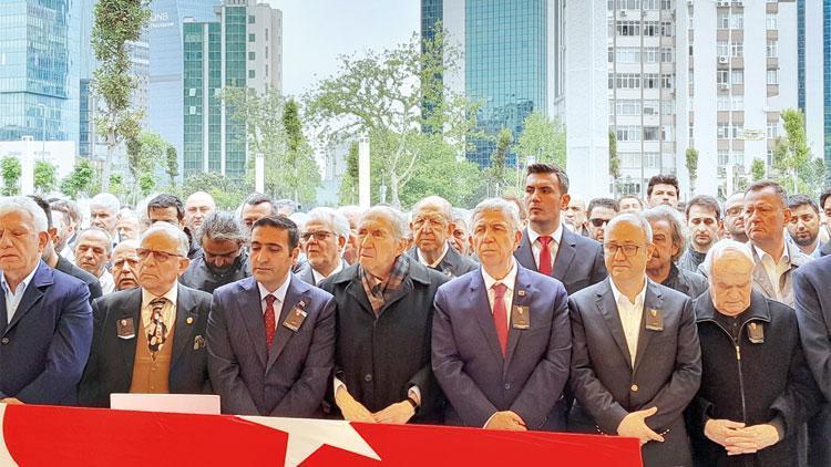 Türkiye’nin kalbine dokunan cerrah... Prof. Dr. Cevat Yakut’a veda