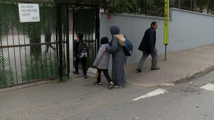 Öğretmenler öldürülen meslektaşları İbrahim Oktugan için grevde... İstanbulda okullar boş kaldı