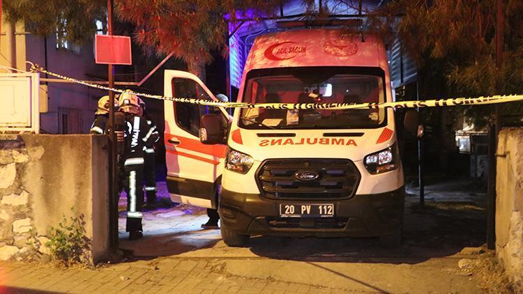 Ambulansta oksijen tüpünden sızan gaz parladı: 2 yaralı