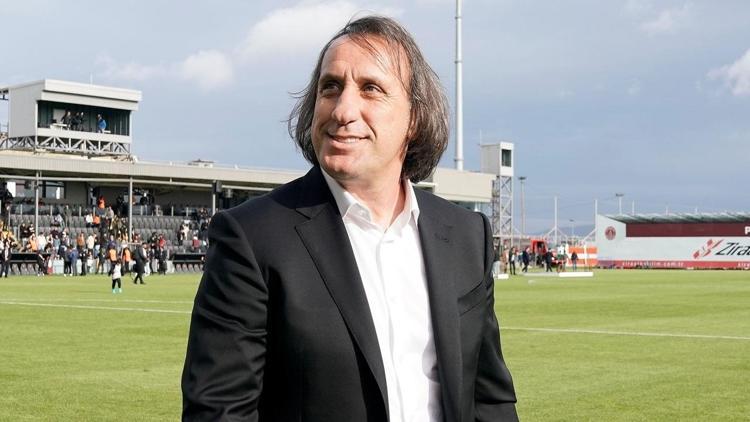 Eyüpspor Başkanı Murat Özkaya: Stadımız yapılana kadar Bursa ya da Eskişehir’de oynamak istiyoruz...
