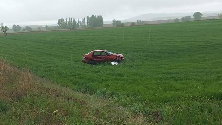 Otomobil kontrolden çıkıp şarampole devrildi: 2 ölü, 5 yaralı