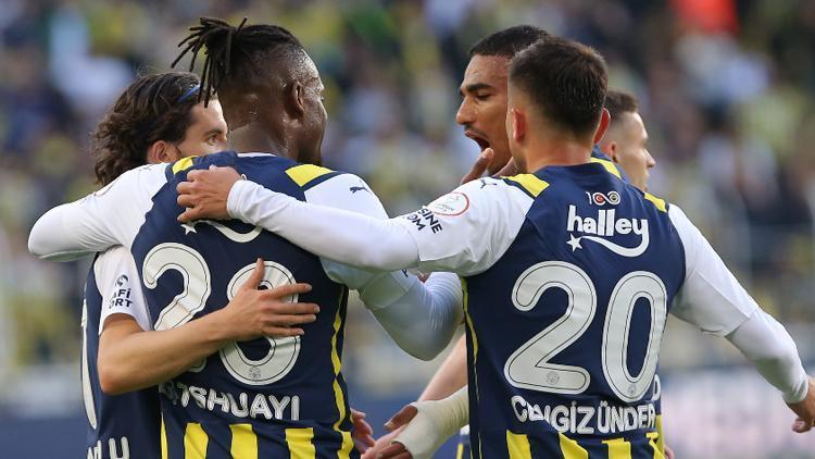 Fenerbahçeli yıldız, Galatasaray maçında cezalı duruma düştü